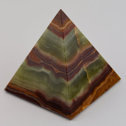 Pakistani Onyx 4in Pyramid